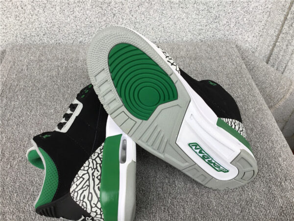 Air Jordan GS 'Pine Green' - Image 29