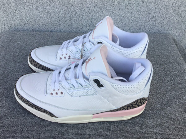 Air Jordan 3 WMNS Atmosphere - Image 24