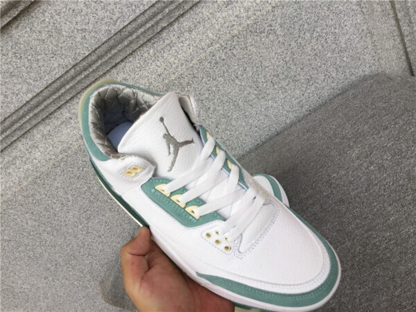 Air Jordan 3 Retro "Mars Stone" - Image 17