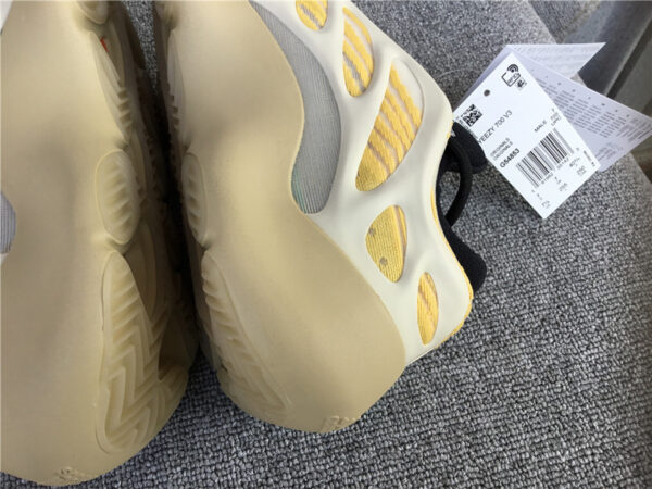 Yeezy Boost Srphym Leaf Yellow - Image 29