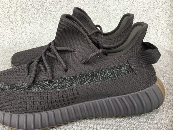 Yeezy Boost Kids 'Onyx' - Image 28