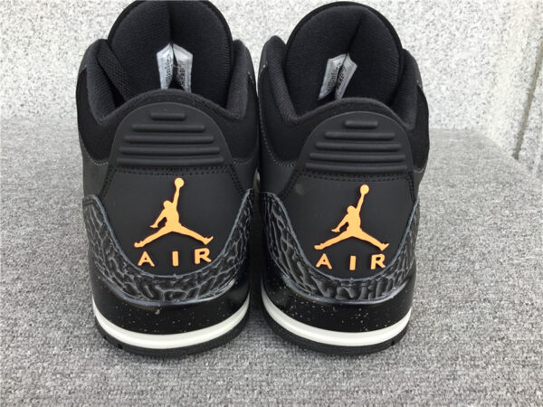 Air Jordan 3 Retro GS 'Fear' - Image 19