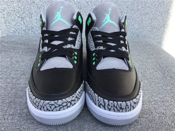 Air Jordan 3 Retro GS 'Green Glow' - Image 19