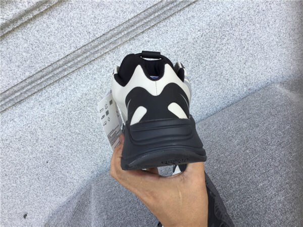 Yeezy Boost Infants 'Bone' - Image 22