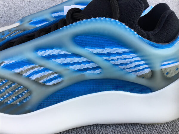 Yeezy Boost Arzareth Blue Aurora - Image 38