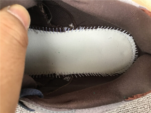 Yeezy 500 'Enflame' - Image 31