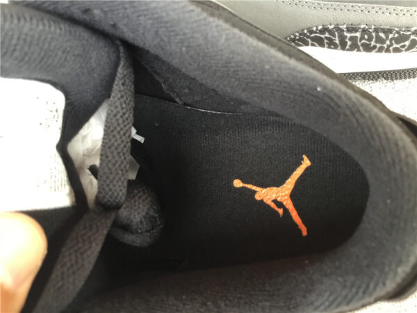Air Jordan 3 Retro GS 'Fear' - Image 21