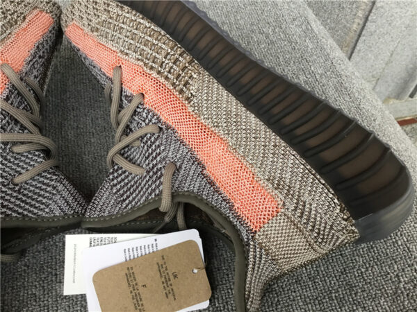 Yeezy Volcanic Ash - Image 3