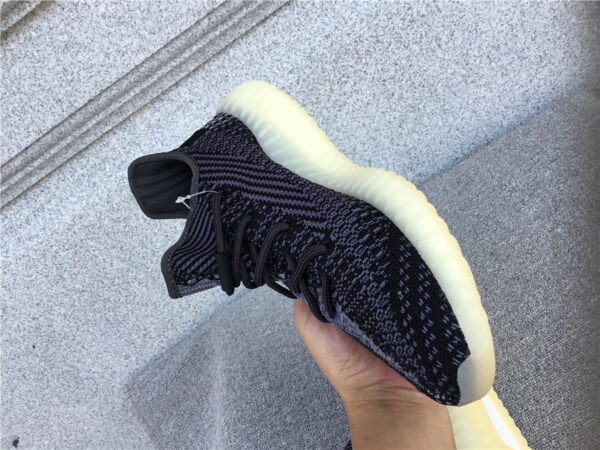 Yeezy Boost Yecheil Non-Reflective - Image 3