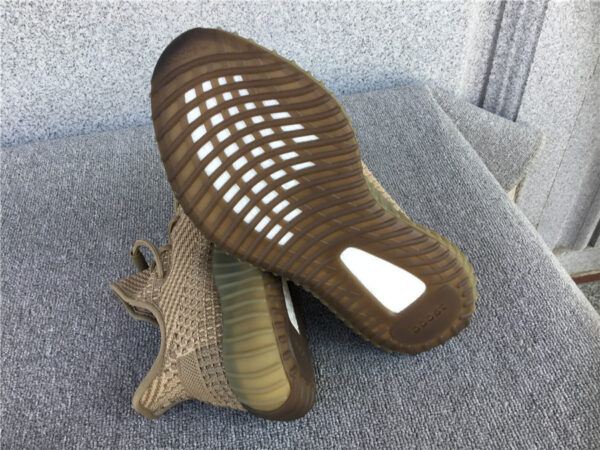 Yeezy Boost Sand Taupe - Image 2