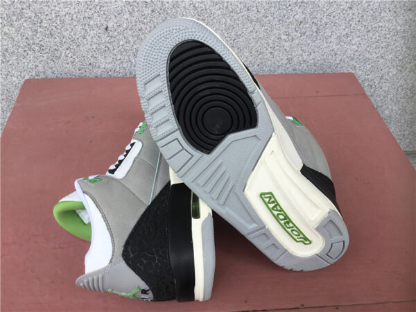 Air Jordan 3 Retro GS 'Chlorophyll' - Image 15