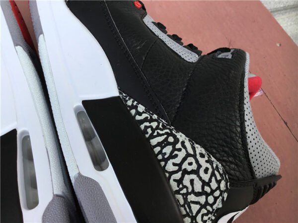 Air Jordan 3 Retro OG 'Black Cement' - Image 4