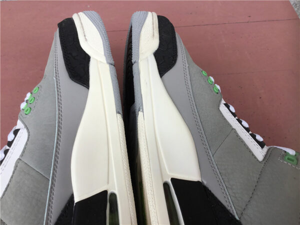 Air Jordan 3 Retro GS 'Chlorophyll' - Image 27
